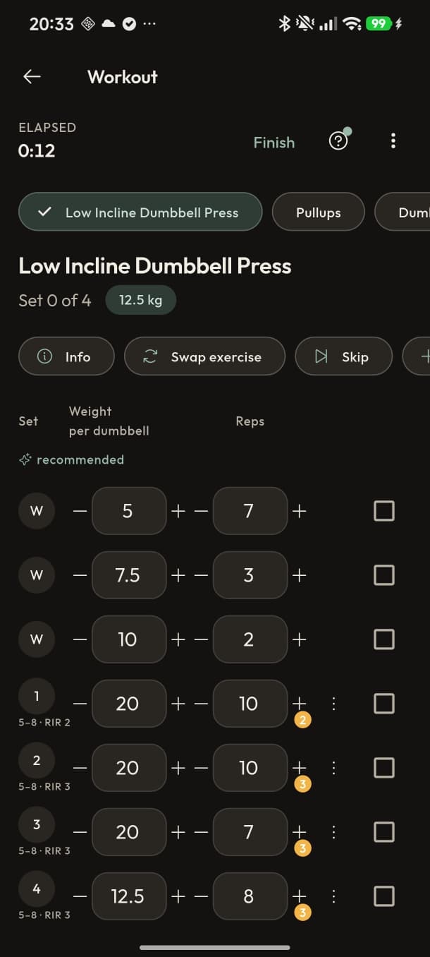 Workout player showing recommended weight and reps for each set